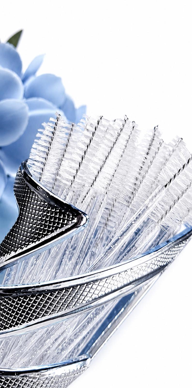 Lash Brush